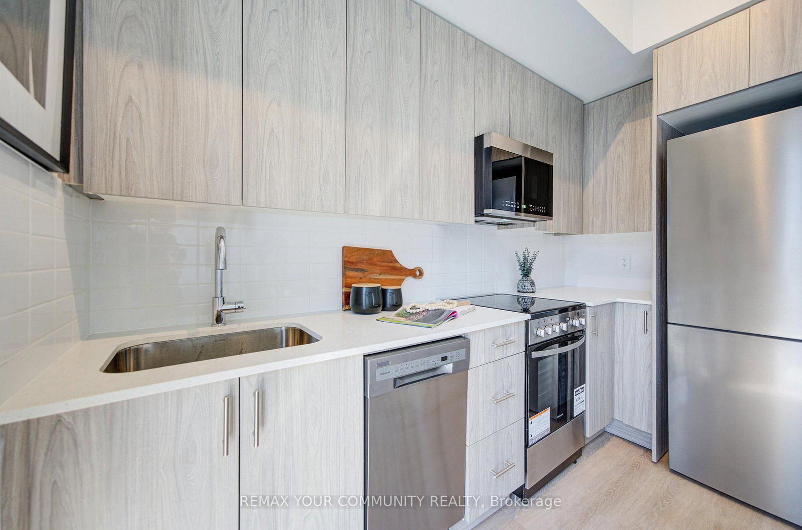 15 Ellerslie Avenue, Unit 1403 - Photo 11