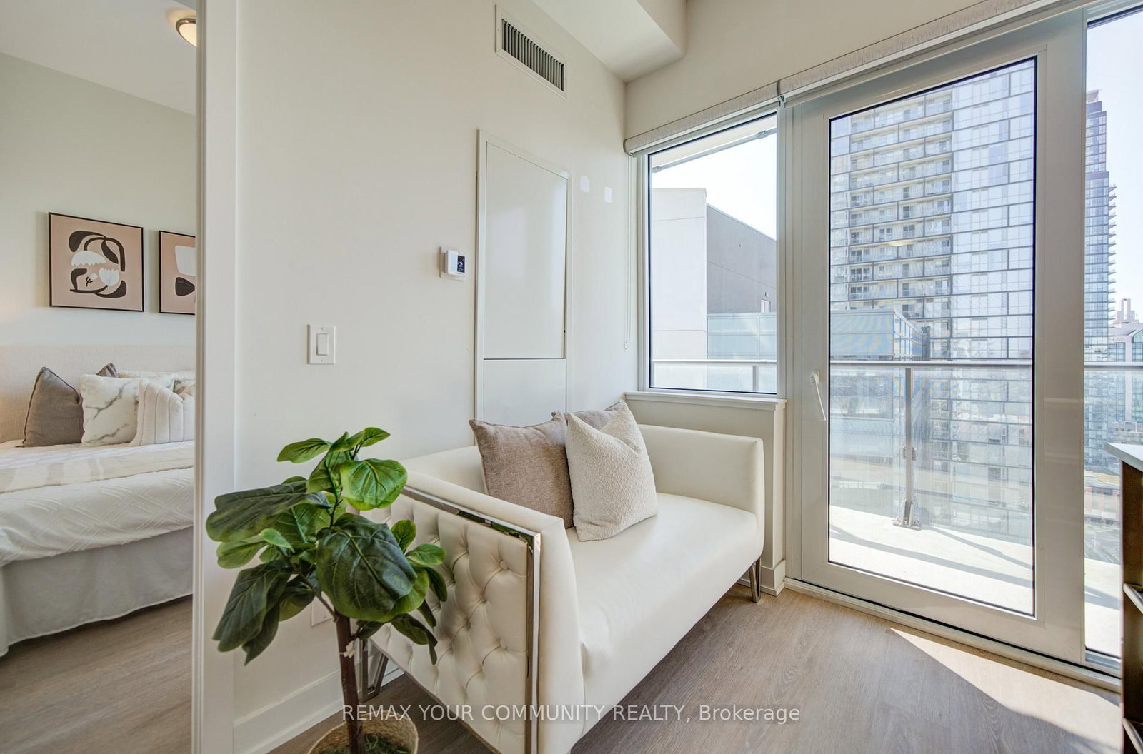 15 Ellerslie Avenue, Unit 1403 - Photo 17