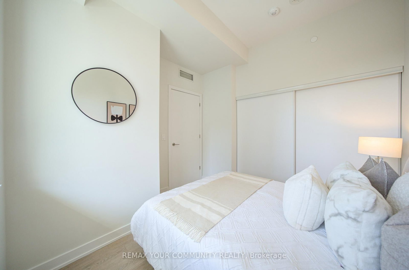 15 Ellerslie Avenue, Unit 1403 - Photo 23