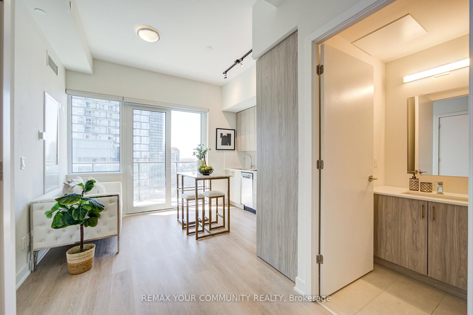 15 Ellerslie Avenue, Unit 1403 - Photo 7