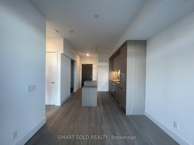 517 - 6 Greenbriar Rd, Toronto, M2K 3E4 | Image 3