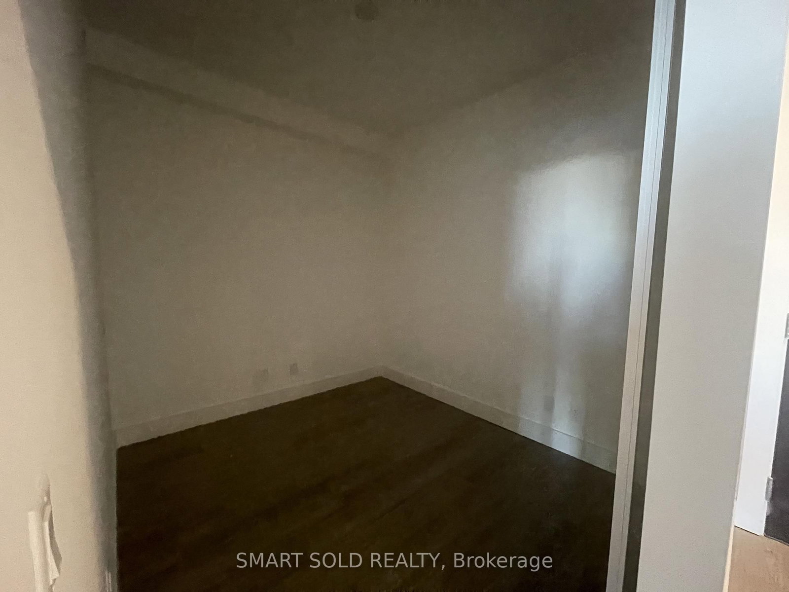 6 Greenbriar Road, Unit 517 - Photo 7