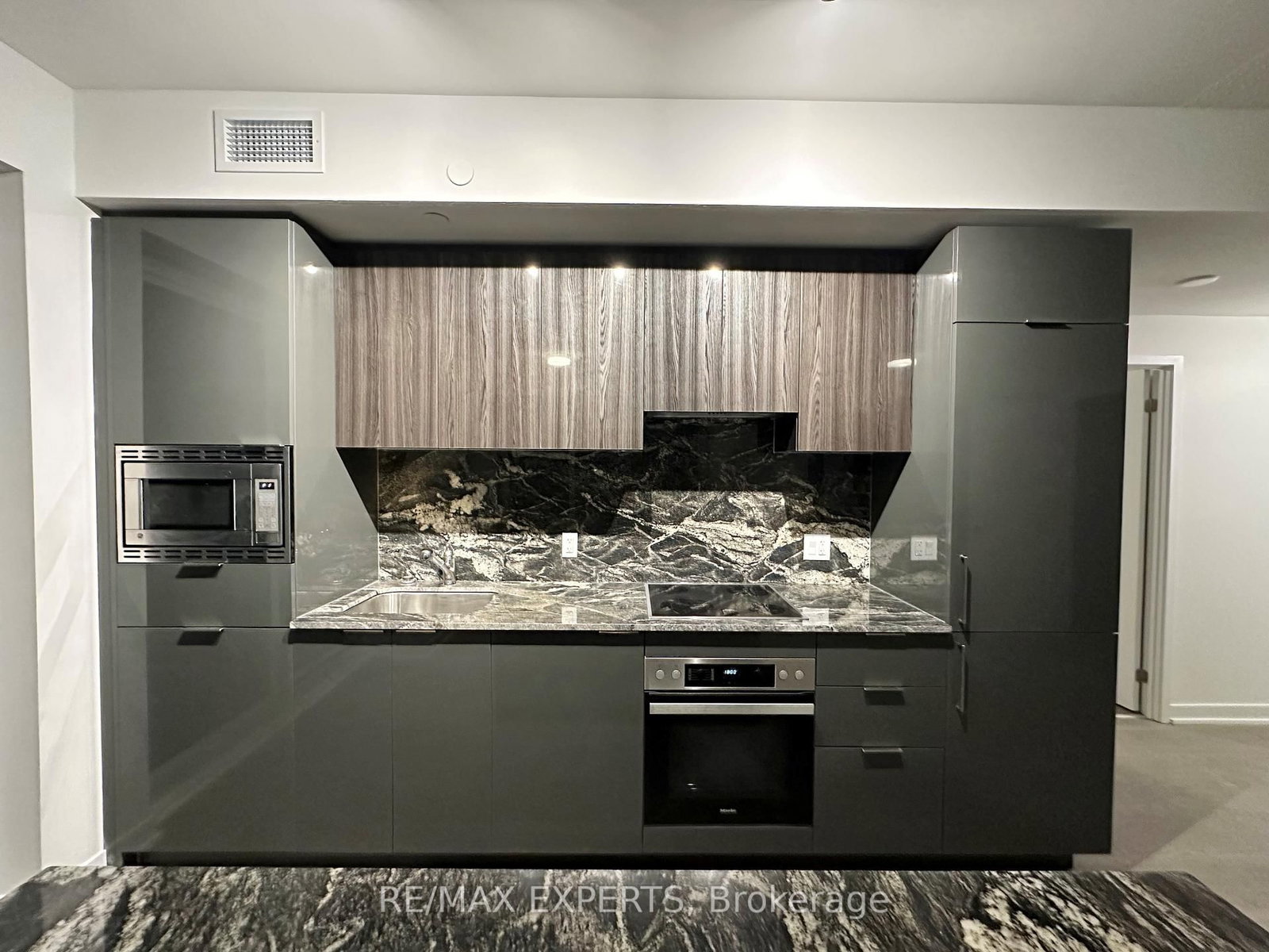 50 O'Neill Road, Unit 911 - Photo 11