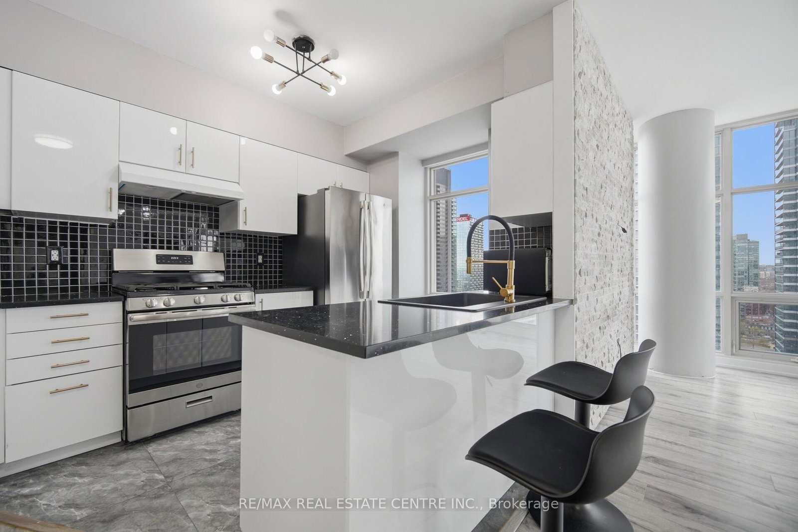 35 Mariner Terrace, Unit 3306 - Photo 8