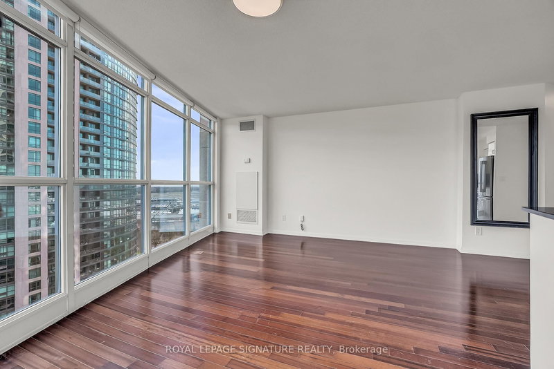 1903 - 219 Fort York Blvd, Toronto, M5V 1B1 | Image 3