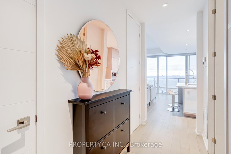 5308 - 488 University Ave, Toronto, M5G 0C1 | Image 3