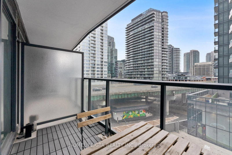 705 - 70 Queens Wharf Rd, Toronto, M5V 0J2 | Image 3