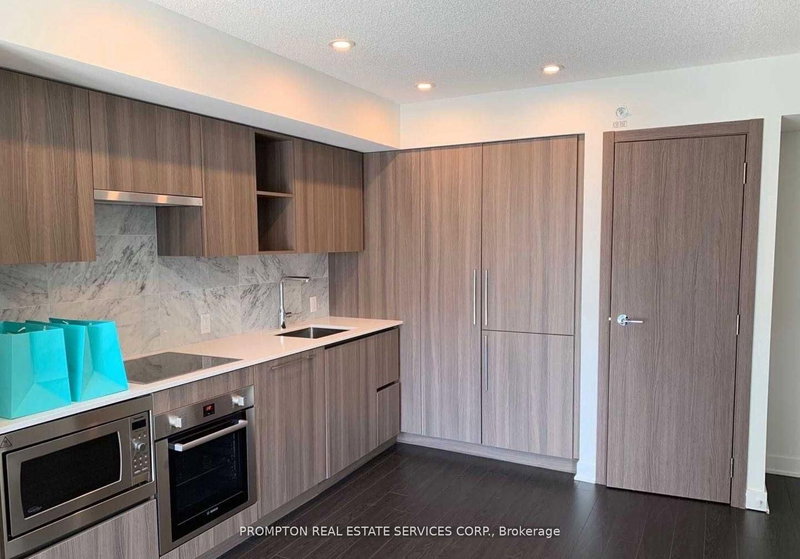 4016 - 19 Bathurst St, Toronto, M5V 0N1 | Image 3