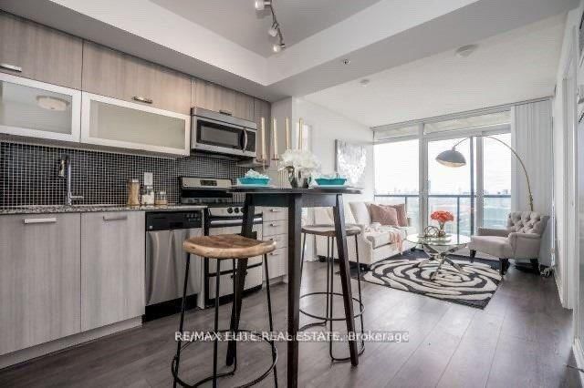 1817E - 36 Lisgar St, Toronto, M6J 3G2 | Image 2