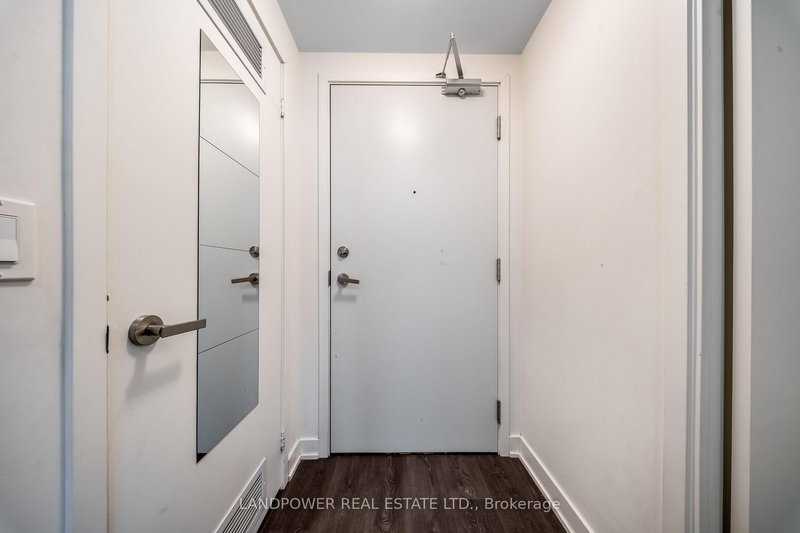 1611 - 99 Broadway Ave, Toronto, M4P 0E3 | Image 2