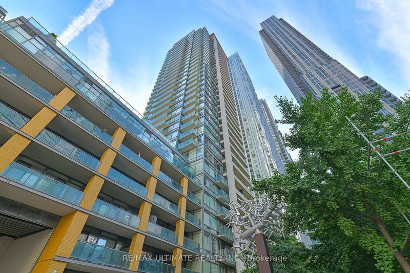 2607 - 18 Yorkville Ave, Toronto, M4W 3Y8 | Image 2