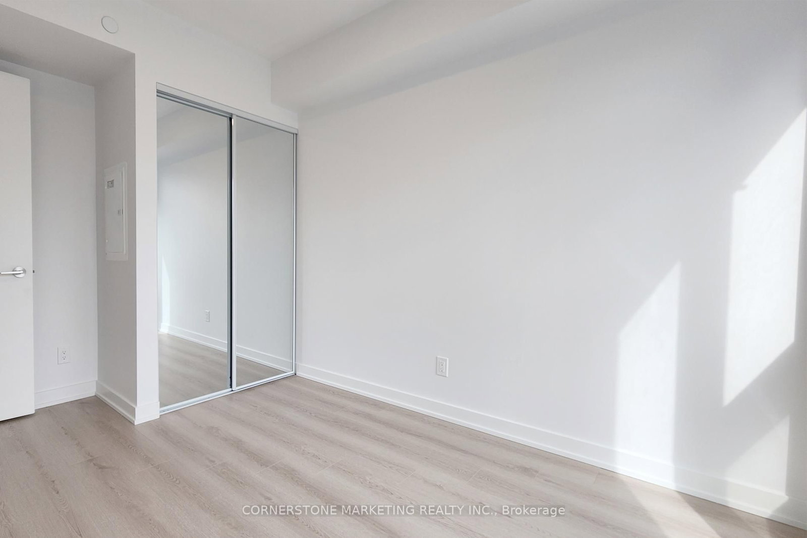 100 Queen Street E, Unit 1509 - Photo 4