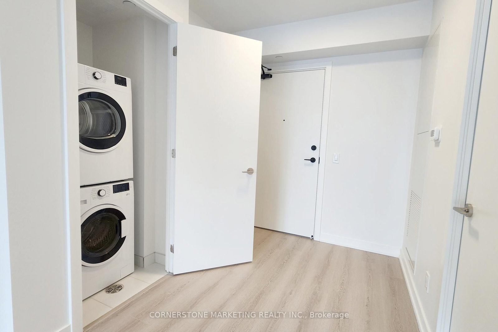 100 Queen Street E, Unit 1509 - Photo 8