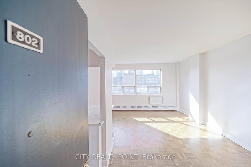 802 - 490 Eglinton Ave E, Toronto, M4P 1M4 | Image 2