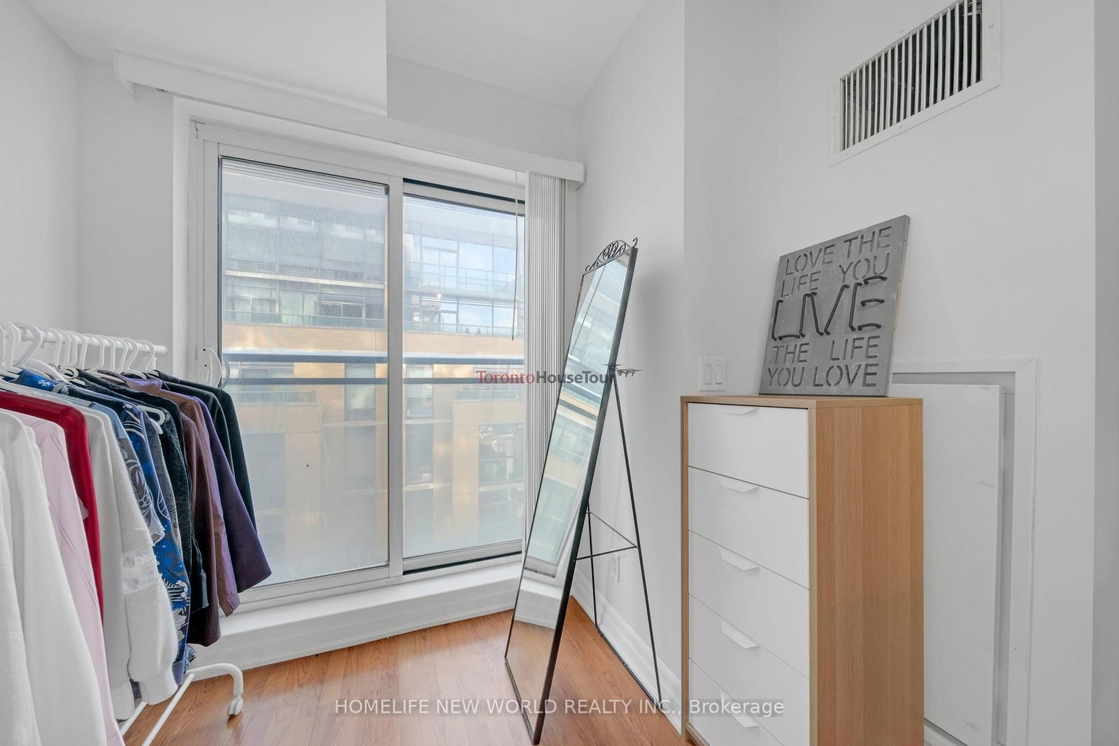 8 Scollard Street, Unit 509 - Photo 10