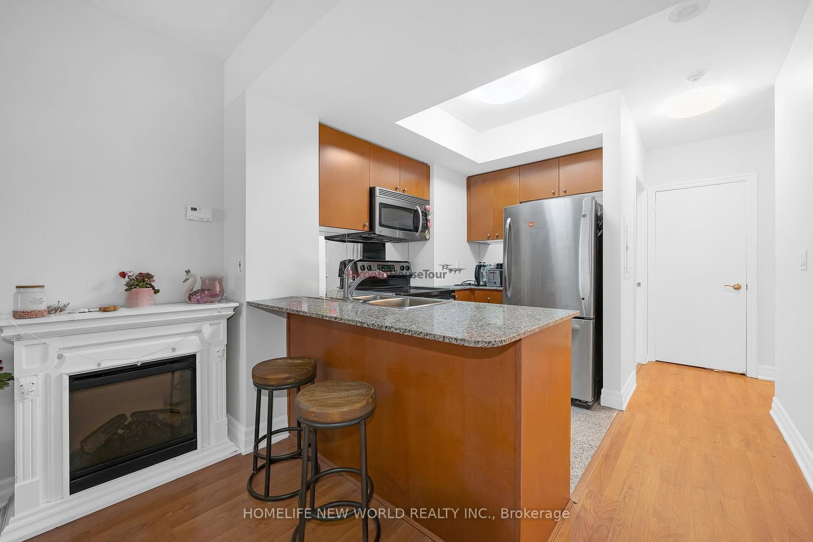 8 Scollard Street, Unit 509 - Photo 5