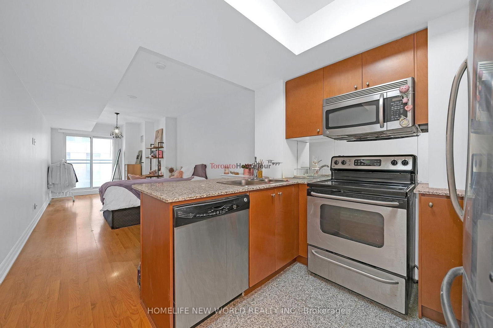 8 Scollard Street, Unit 509 - Photo 6