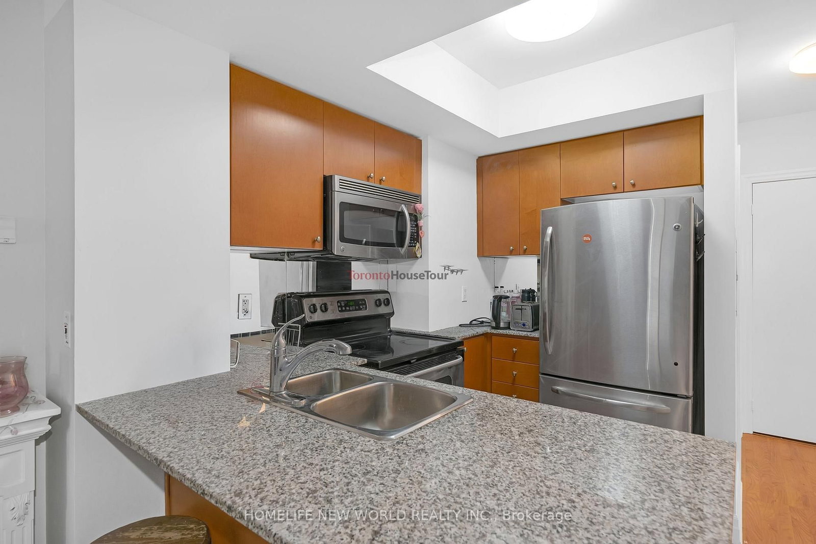 8 Scollard Street, Unit 509 - Photo 7
