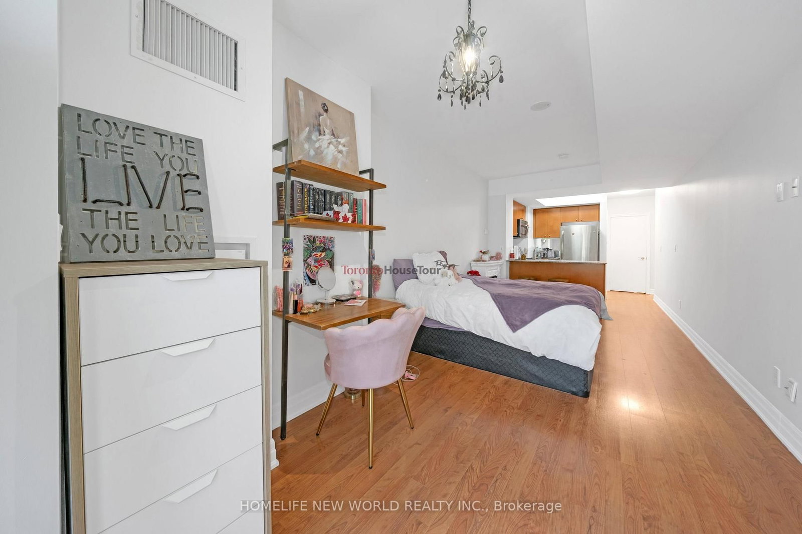 8 Scollard Street, Unit 509 - Photo 9