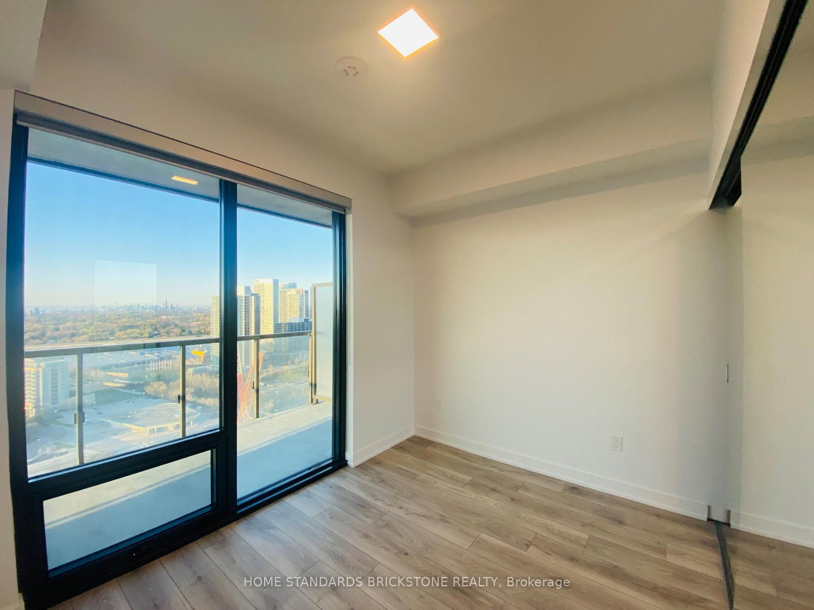 29 Green Trail Court W, Unit 2801 - Photo 14
