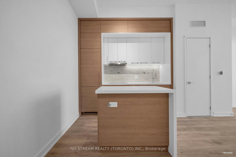 2505 - 29 Green Trail Crt, Toronto, M2K 1E3 | Image 3