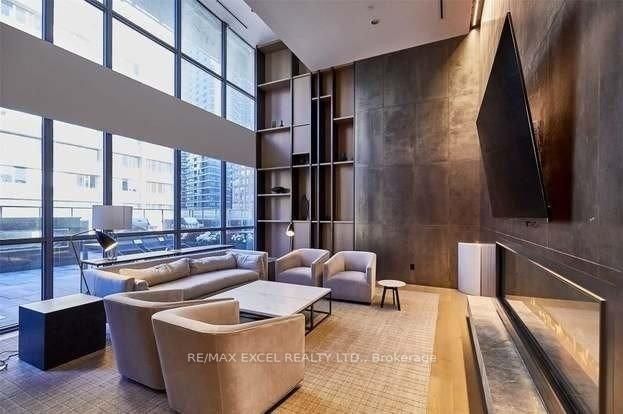 7 Grenville Street, Unit 1802 - Photo 8