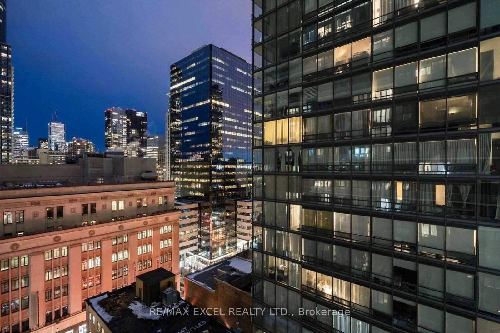 7 Grenville Street, Unit 1802 - Photo 9