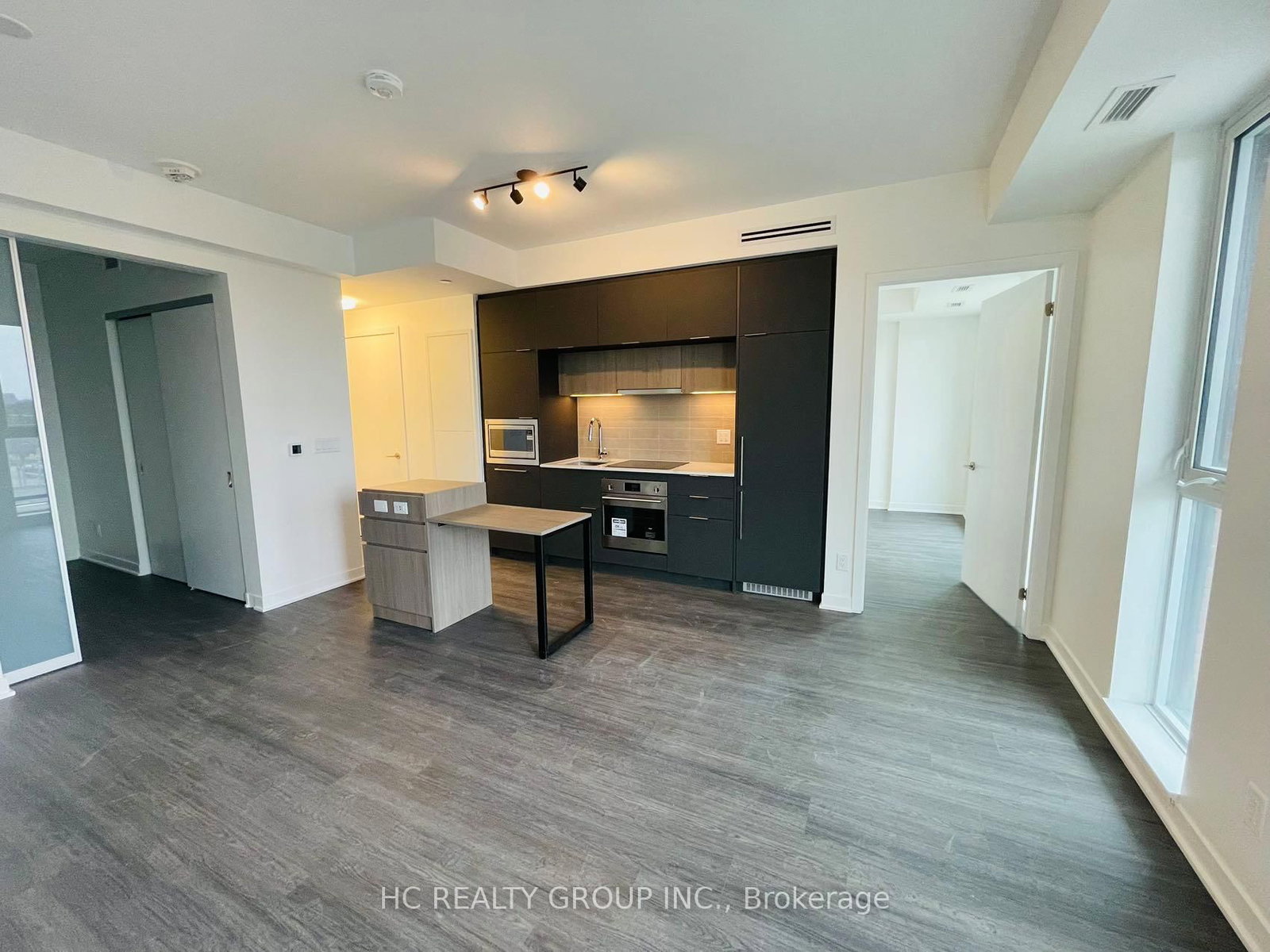 185 Alberta Avenue, Unit 708 - Photo 6