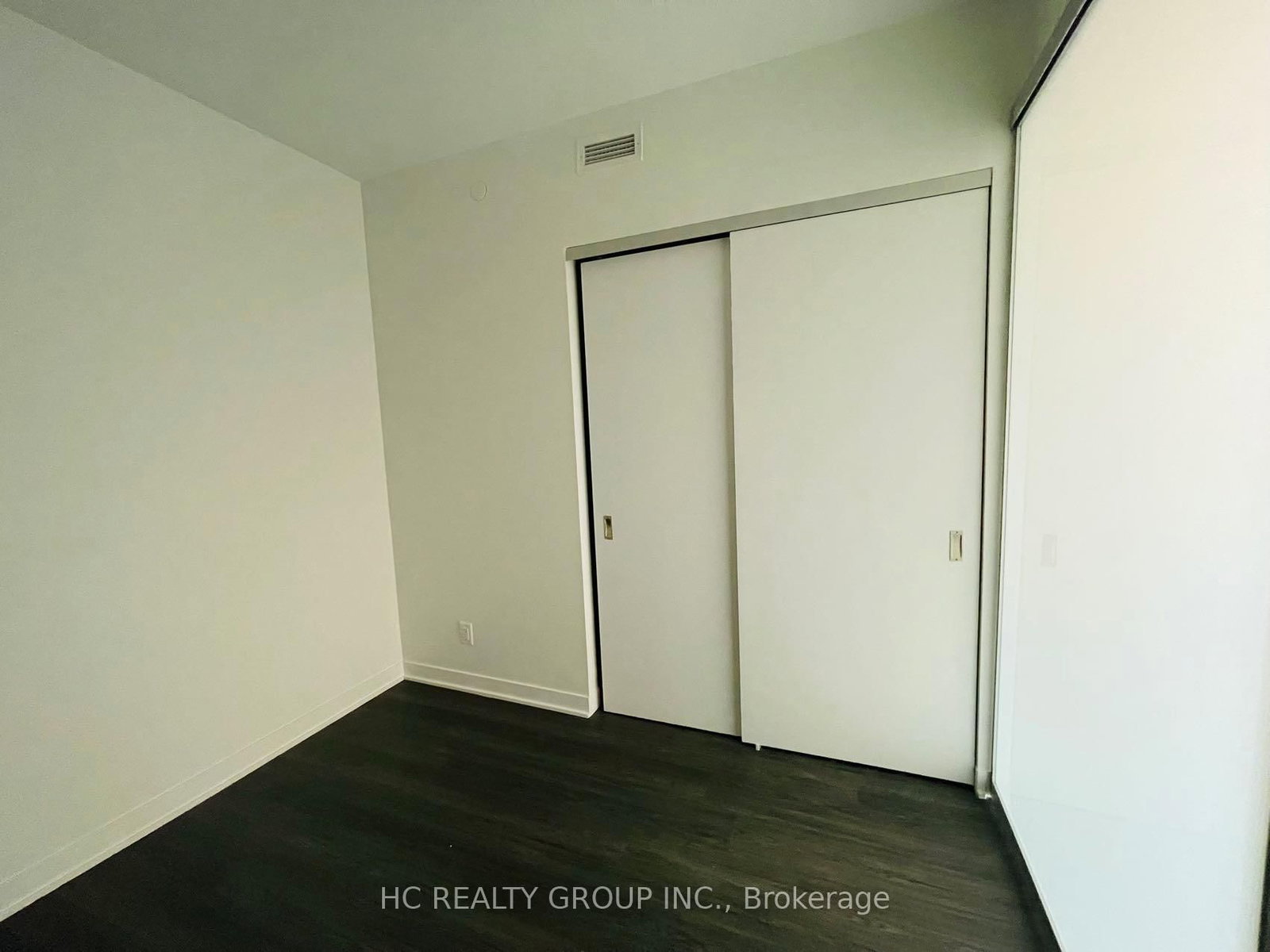 185 Alberta Avenue, Unit 708 - Photo 9