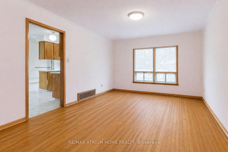 522 Cummer Ave, Toronto, M2K 2L9 | Image 3