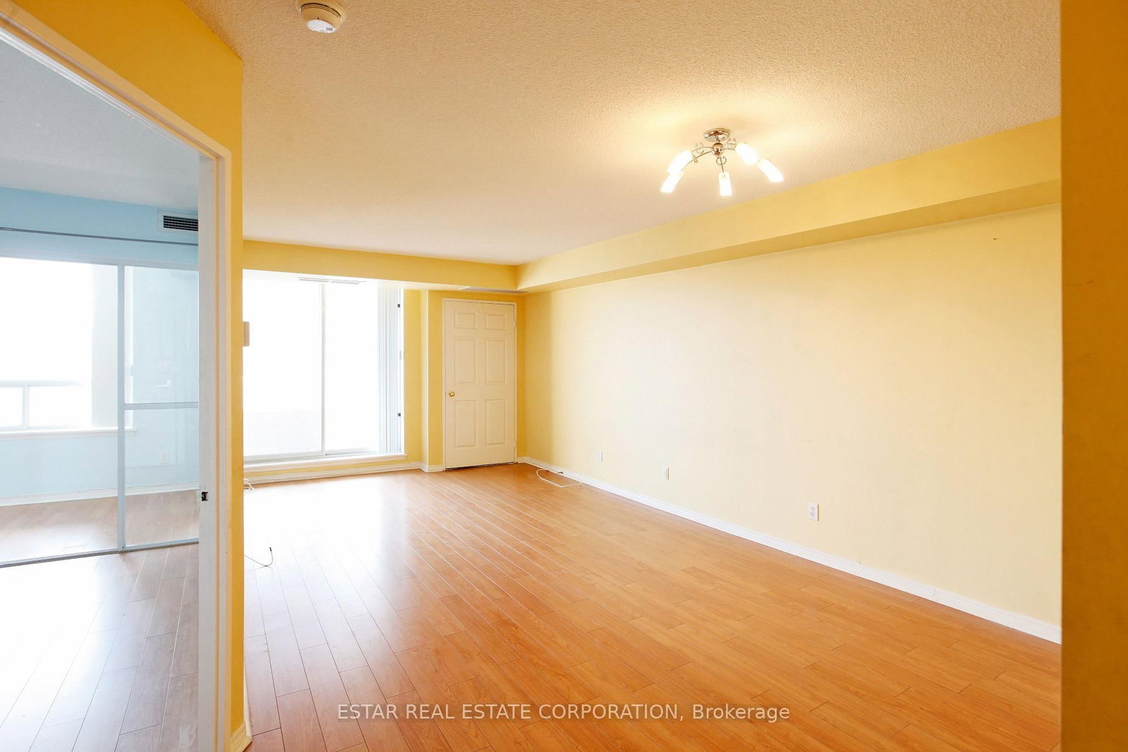 35 Empress Avenue, Unit 606 - Photo 2