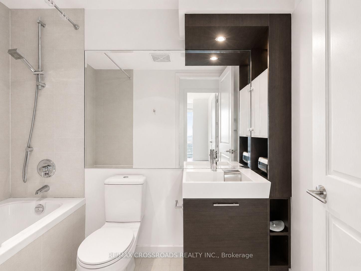 388 Yonge Street, Unit 6705 - Photo 10