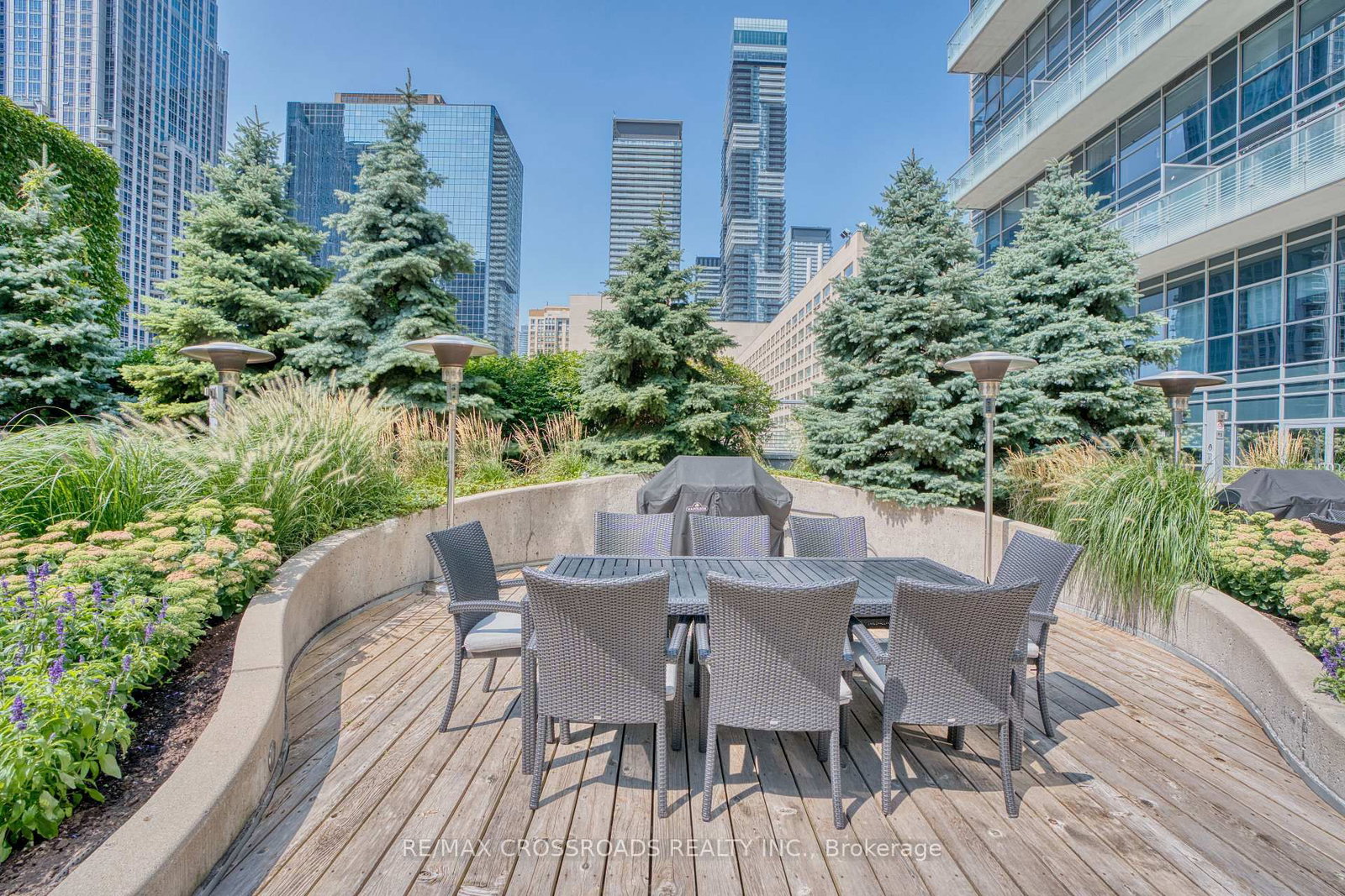 388 Yonge Street, Unit 6705 - Photo 12