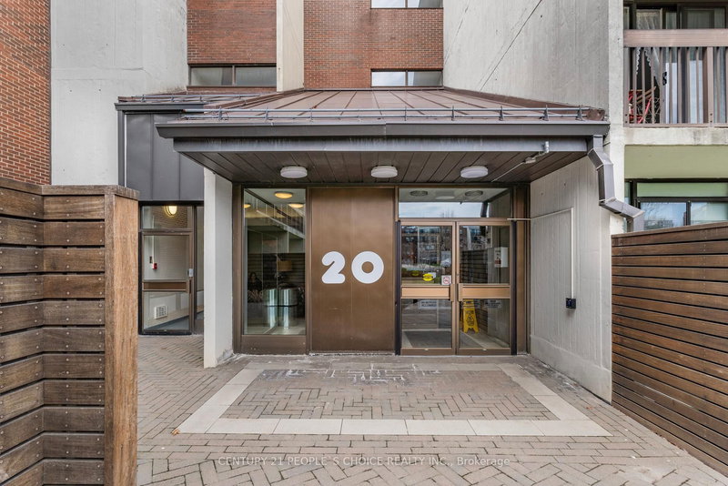 105 - 20 Fashion Row, Toronto, M2N 6B5 | Image 2