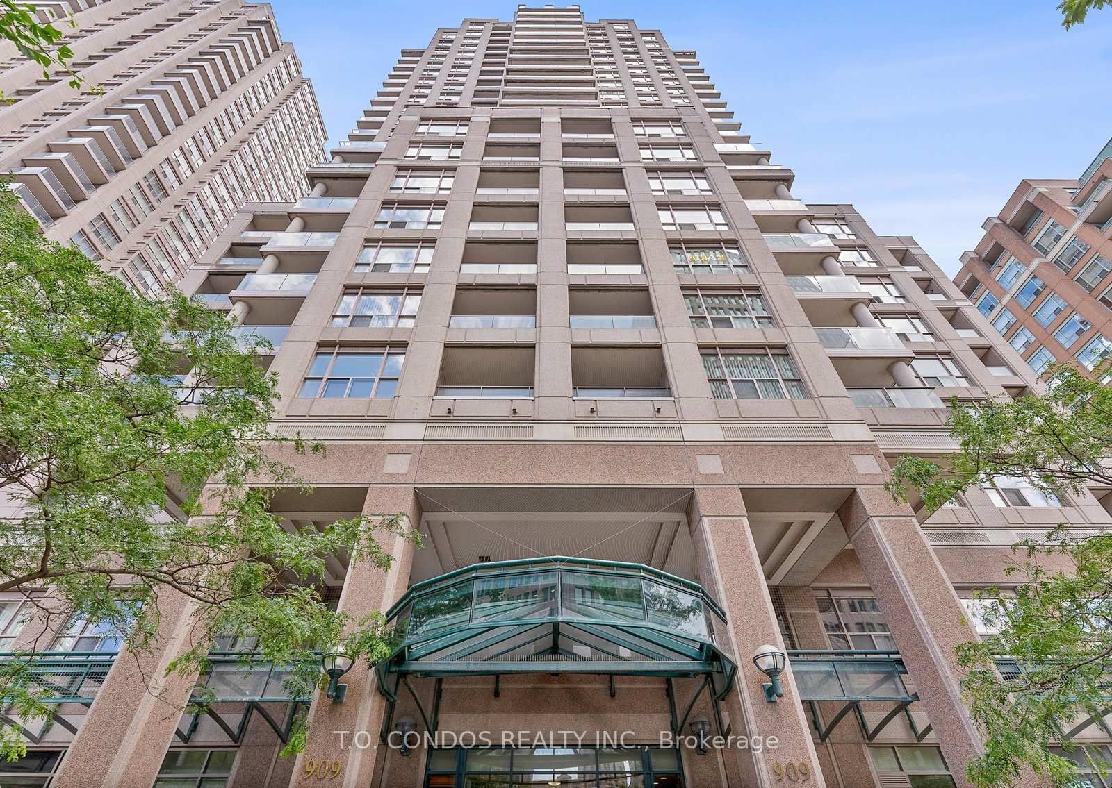 909 Bay Street, Unit 2002 - Photo 2