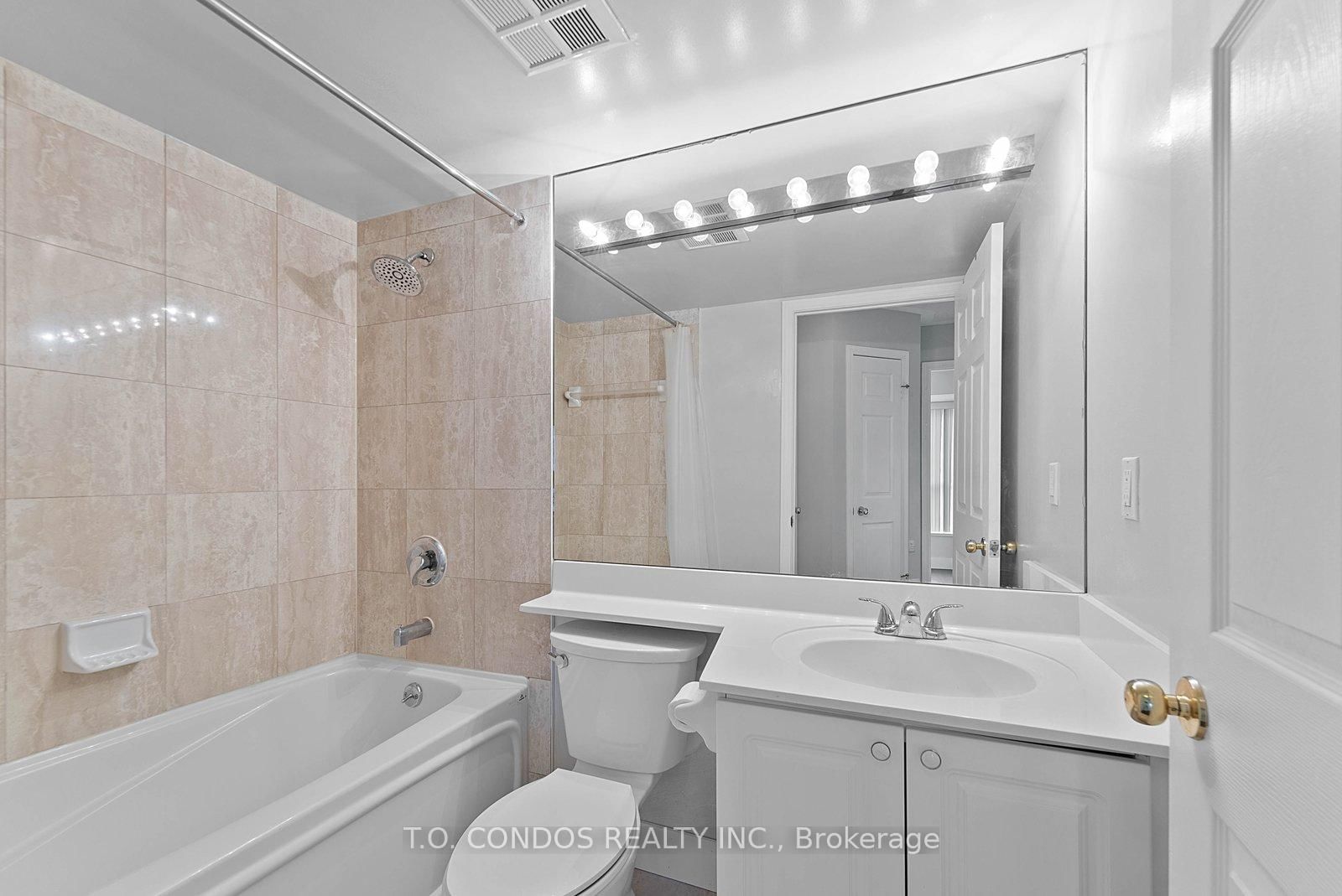 909 Bay Street, Unit 2002 - Photo 22