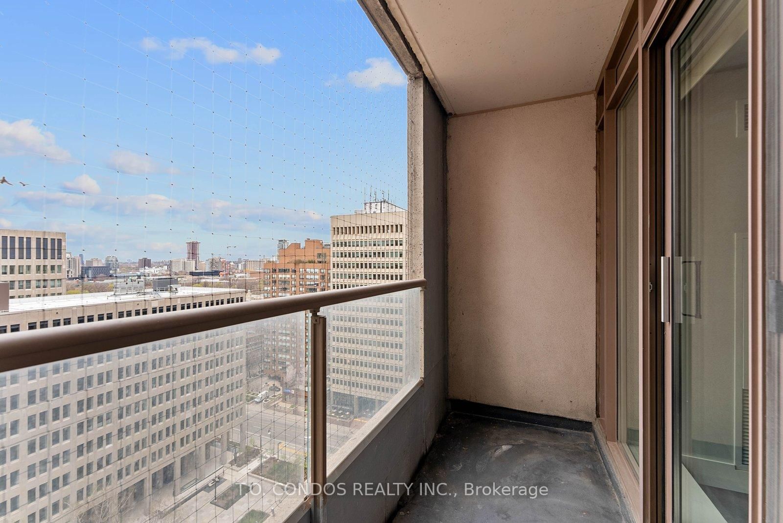 909 Bay Street, Unit 2002 - Photo 25
