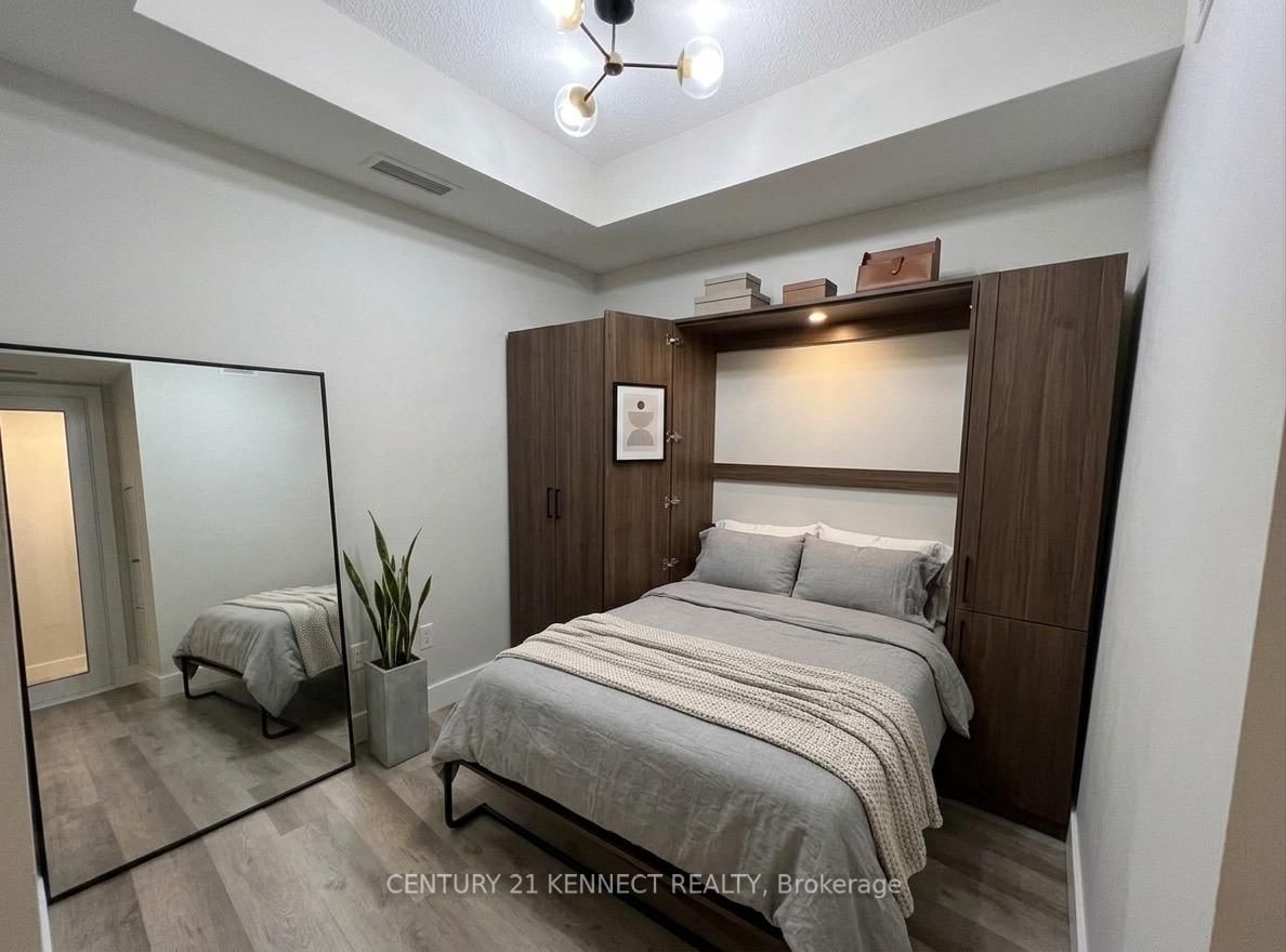 386 Yonge Street, Unit 4213 - Photo 11