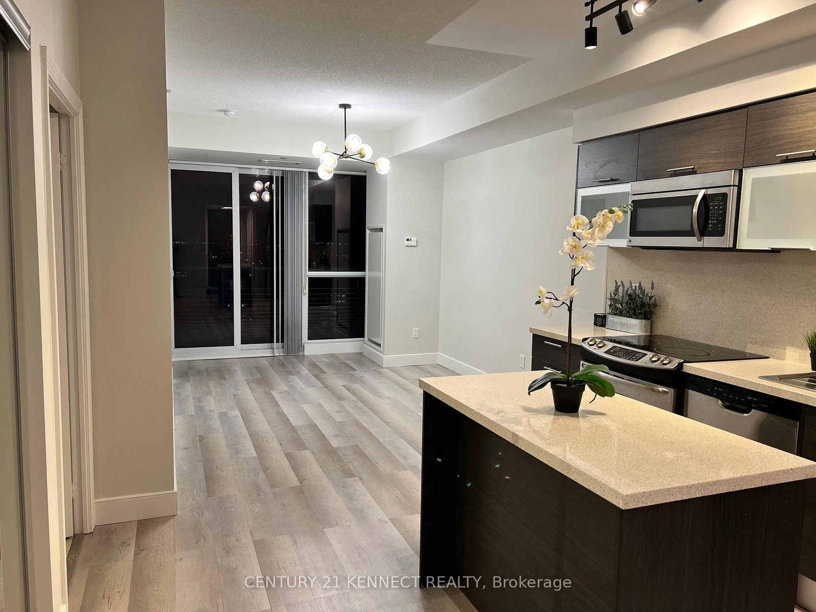 386 Yonge Street, Unit 4213 - Photo 12