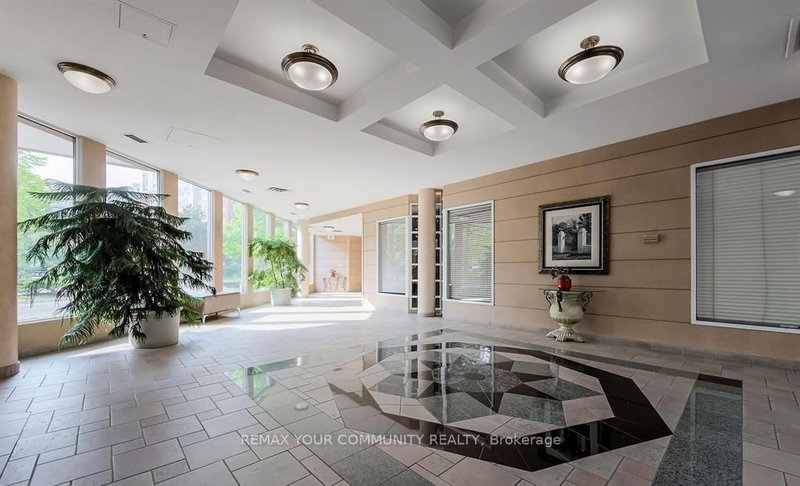 1105 - 7 Concorde Pl, Toronto, M3C 3N4 | Image 2