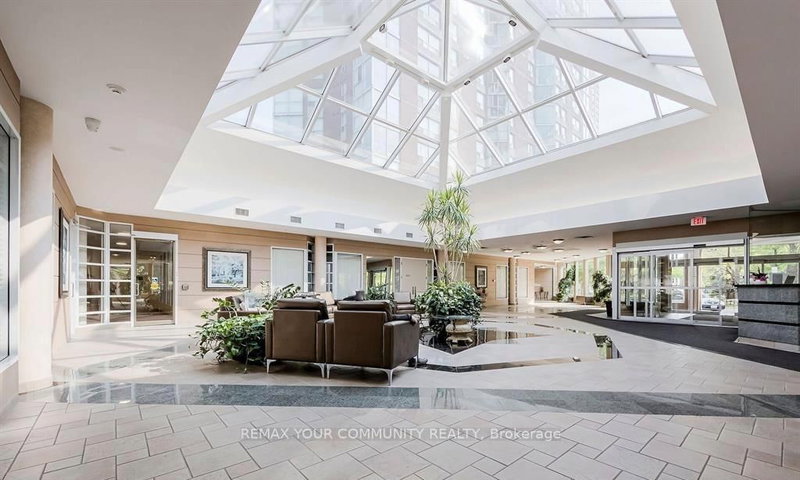 1105 - 7 Concorde Pl, Toronto, M3C 3N4 | Image 3