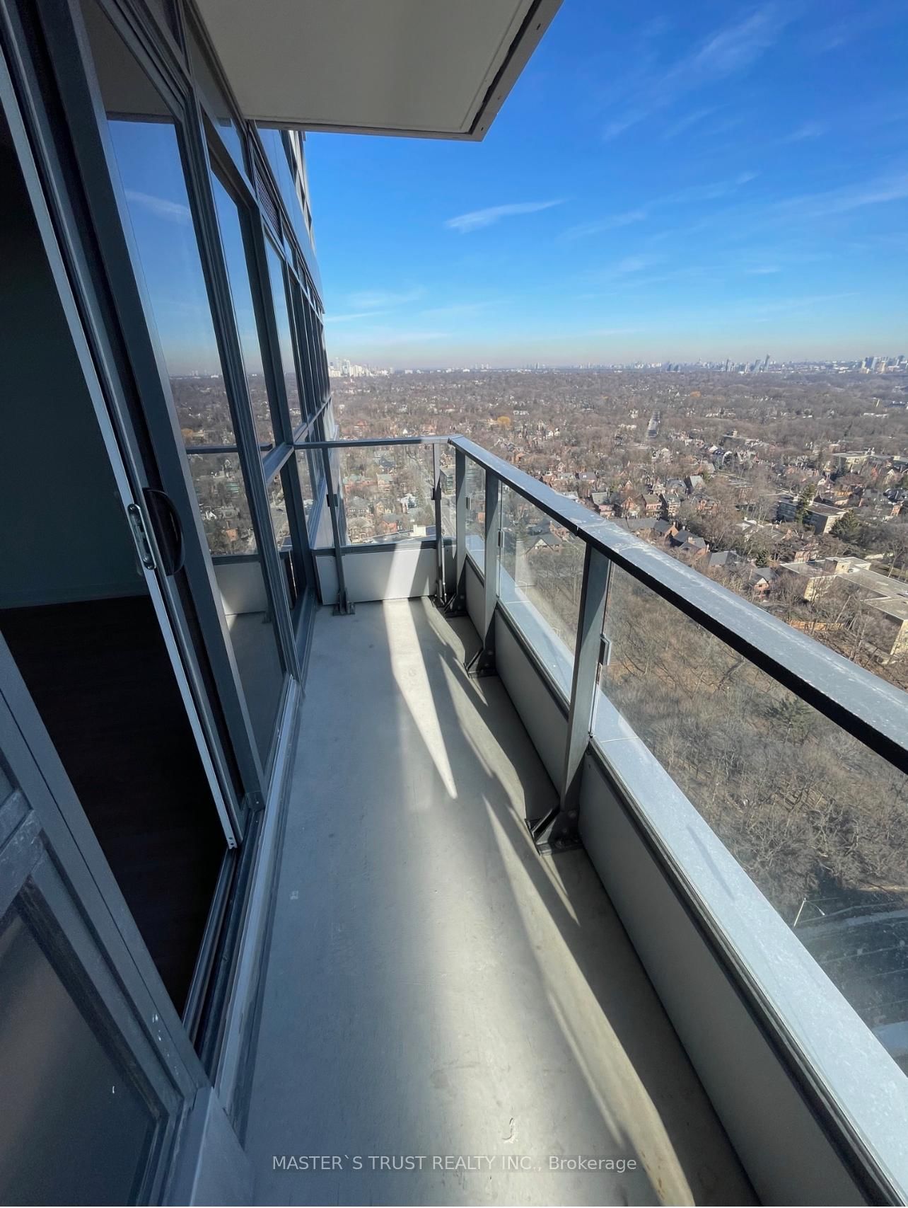 395 Bloor Street E, Unit 9 - Photo 10