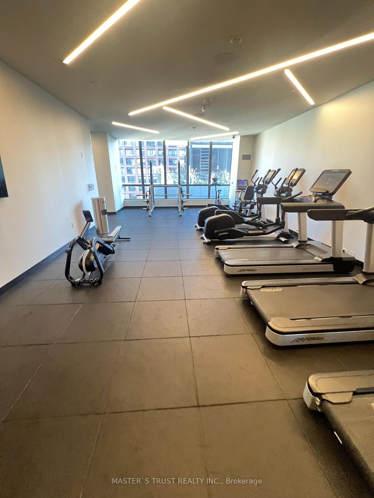 395 Bloor Street E, Unit 9 - Photo 14