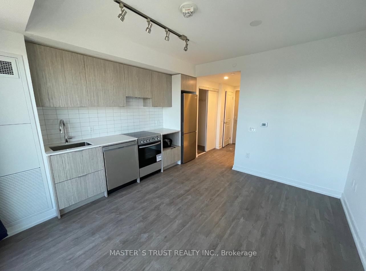 395 Bloor Street E, Unit 9 - Photo 2
