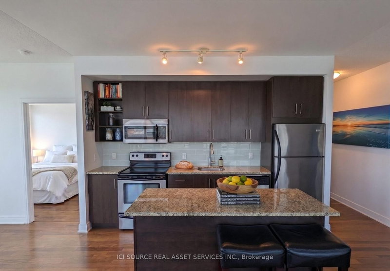 N1202 - 116 George St, Toronto, M8V 2S4 | Image 3