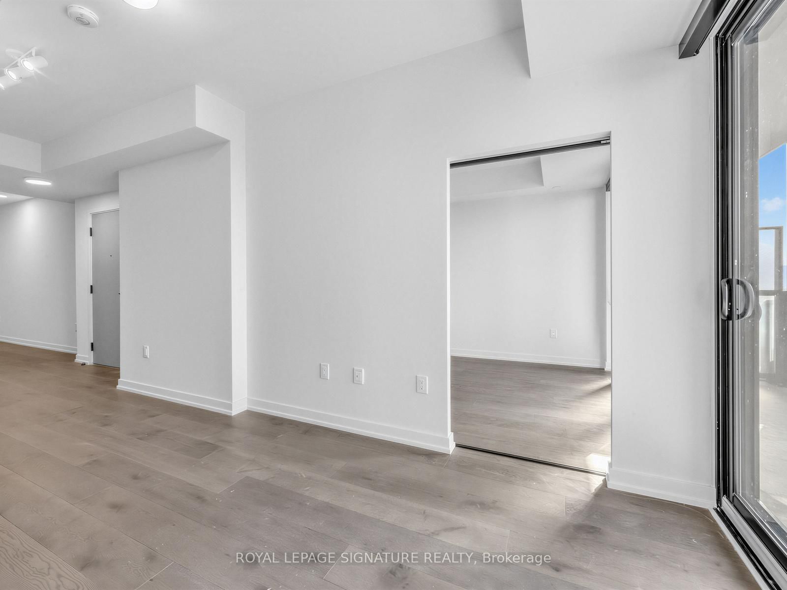 181 Sterling Road, Unit 1403 - Photo 10