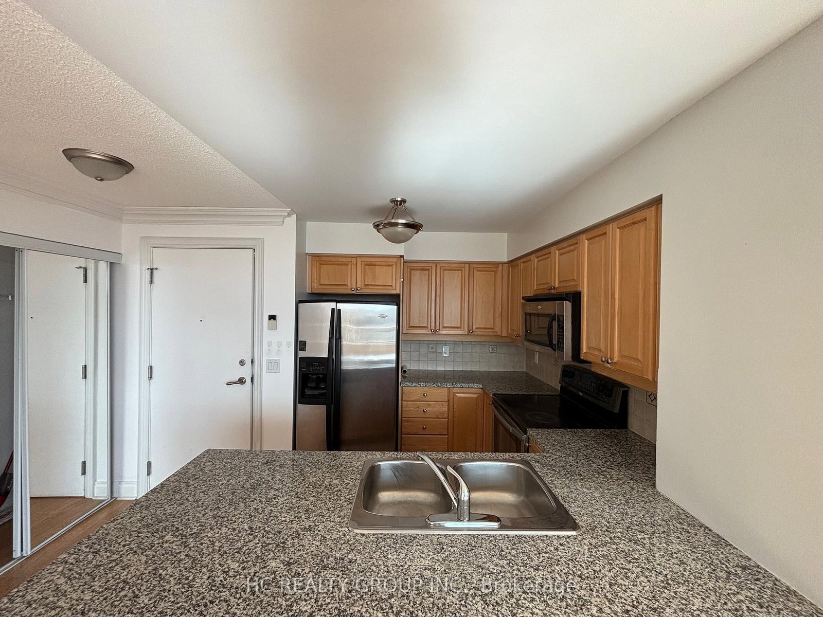 15 Greenview Avenue, Unit 1006 - Photo 5