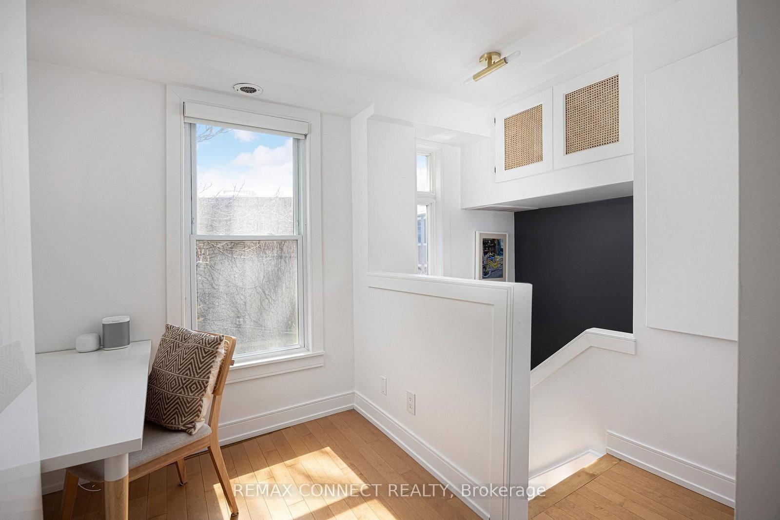 553 King Street E - Photo 18