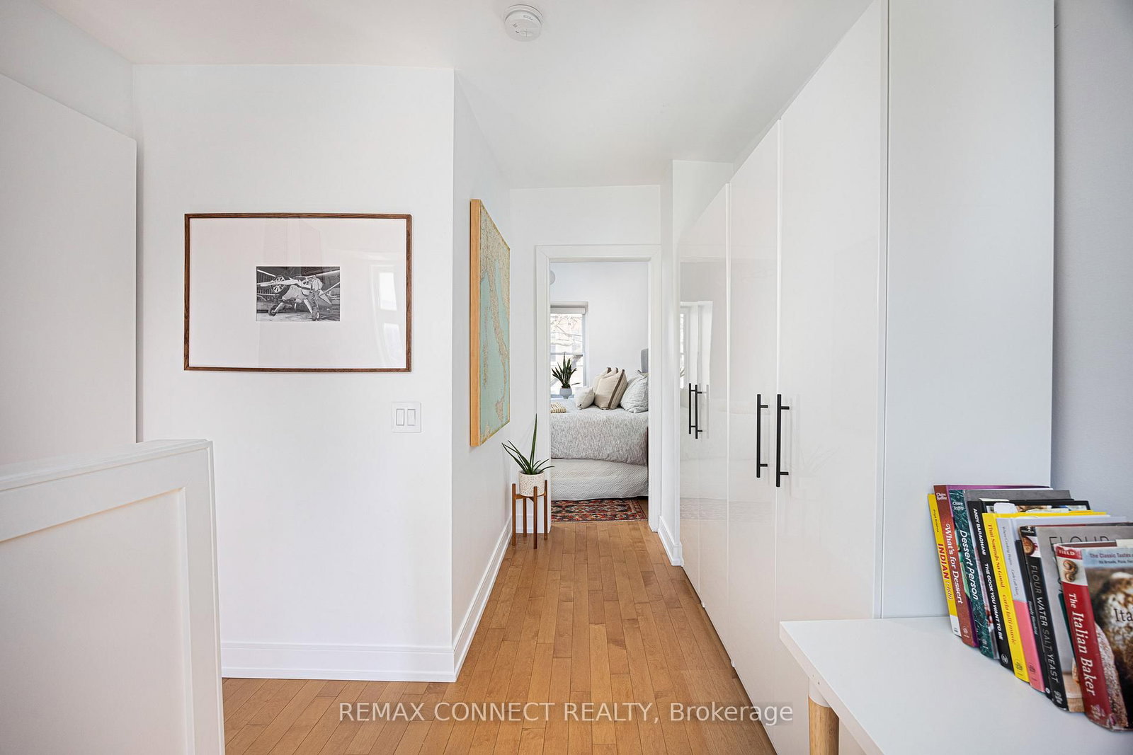553 King Street E - Photo 20