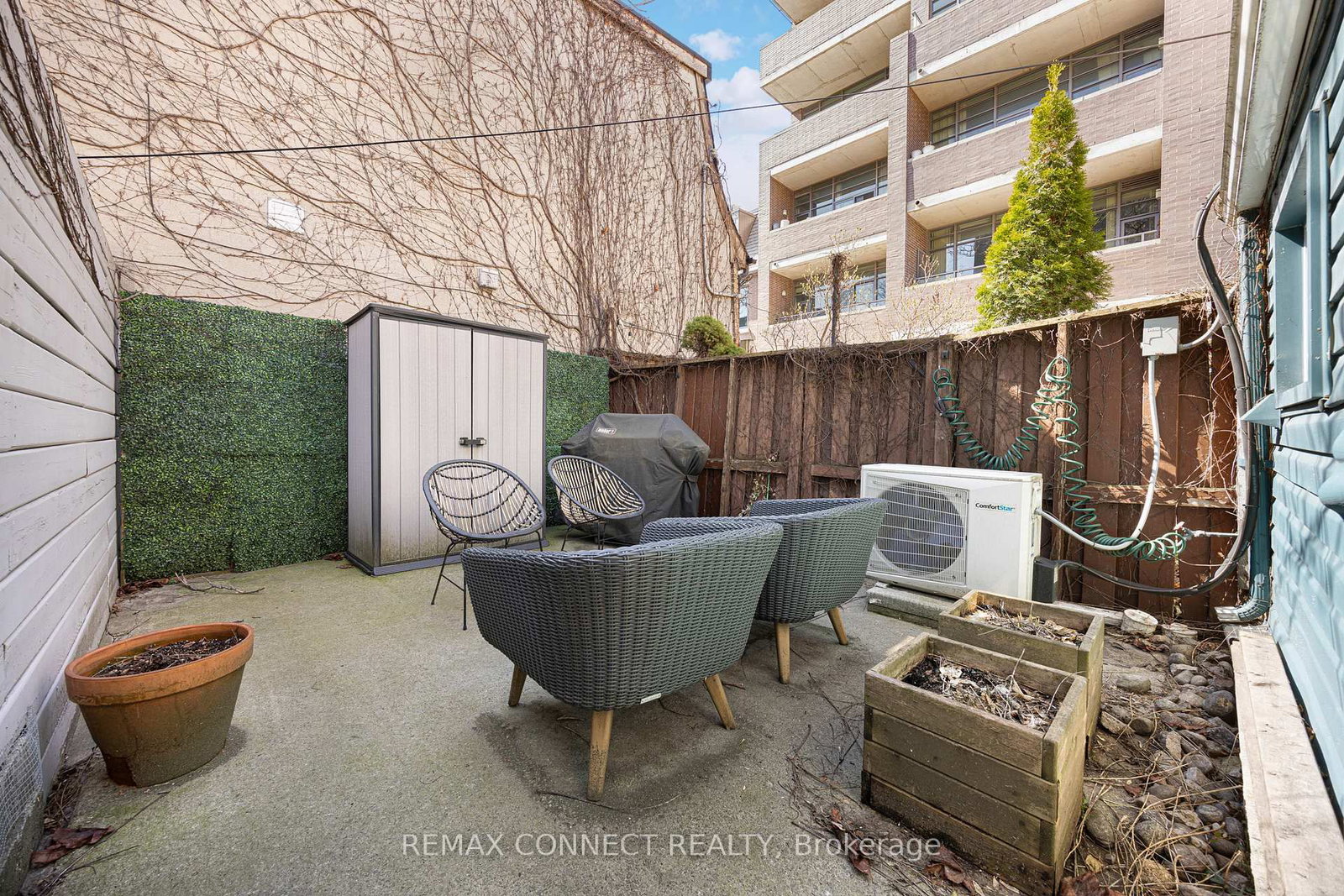 553 King Street E - Photo 29